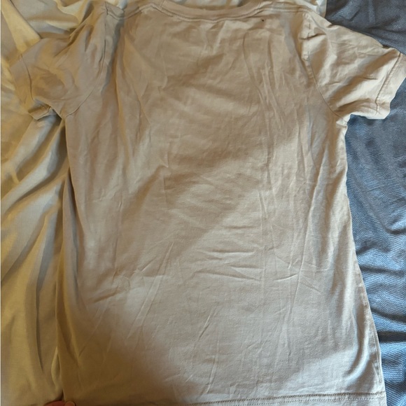 Don’t Tell Mom the Babysitter’s Dead Graphic T-Shirt ✨make me an offer✨ - Picture 3 of 3